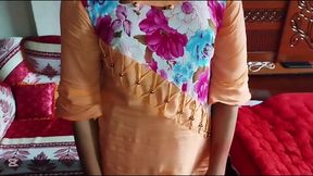 Desi Cute and Sexy Bengali Girl Has Sex