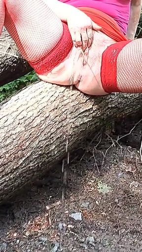 Me Doigter Dans Les Bois!