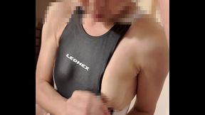 【個人撮影】素人の人妻に競泳水着を着させてぶっかけ