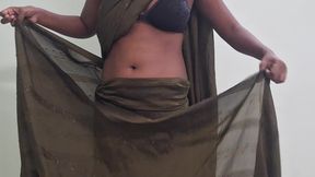 Part 1 Saree: Newly married tamil girl fucking with neighbor boy (Saree oda ool podum tamil ponnu)