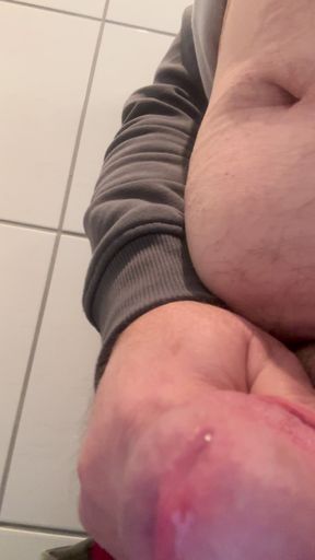 Pissing pissing pissing