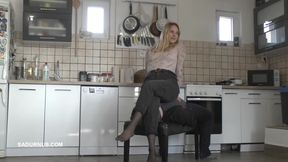 Miss Amy Douxxx Makes Herself Happy on the Slave's Face