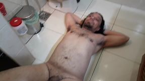 duda hugnen mijando na cara do bluezao a famosa chuva dourada