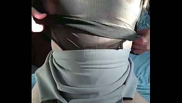 Solo - Loirinha rabuda exibindo seu corpo sexy