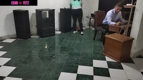en efecto, que tetona esta mi sirvienta