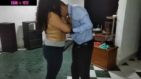 en efecto, que tetona esta mi sirvienta