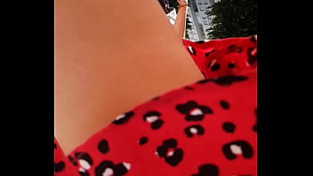 bajo falda c&aacute_mara lenta upskirt slow motion