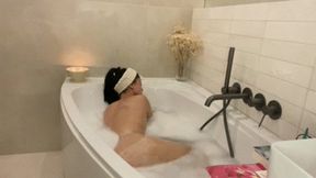 Farting home SPA with an ORGASMIC finale, bubble bath - HD