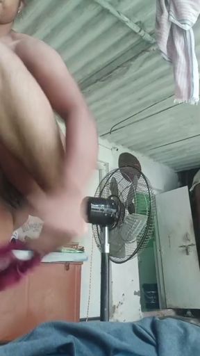 Desi wife squeezed her and looked bad