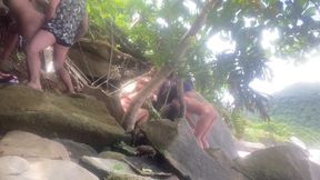 suruba de casais na praia na frente de todo mundo