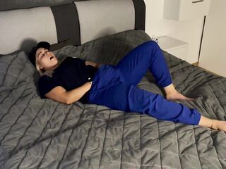 Selbstbefriedigung Doppelter Orgasmus Satisfyer Feucht Klitoris Reiben geil stöhnen zittern