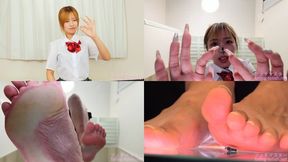 Rika Tsubaki - Secret Account Girl's Dwarf Stream - Crushing Them with Bare Feet