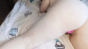 Vibrator Orgasm Hairy Pussy Close up
