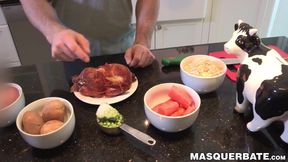 Muscular hottie Alexandre masturbates well after being naked