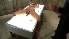 Ariel X loves to be kinky