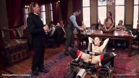 ”Satisfying slaves entertain Brunch crowd”
