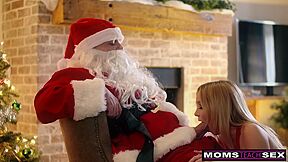 Horny Milf Silvia Saige & Nikole Nash Double Team Santas Dick This Christmas
