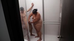 prima pervertida depila asu amante en el ba&ntilde_o