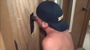 Sucking BBC At Glory Hole - Amateur Interracial Gay Video