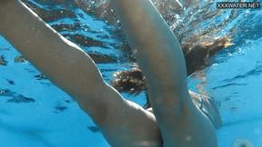 ”Hottest Hungarian milf Angelica gets horny underwater”