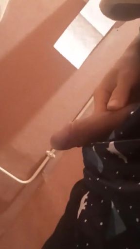 How this sexy twink pees when he wakes up with a boner morning erection for several days   Clip 1