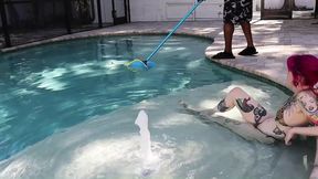 Pool Blowjob with Pedsrmeds