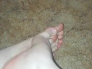 Bendy toes need oiled up