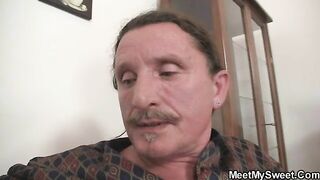 MEETMYSWEET - My slut involves my fossils into threesome fucking (Old Man)
