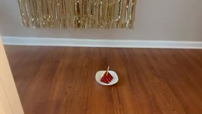 Cake Smashing Footworship