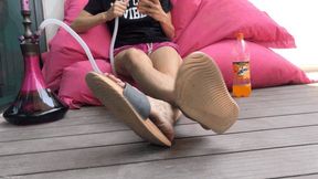 DIRTY FEET SMOKING HOOKAH - MOV Mobile Version