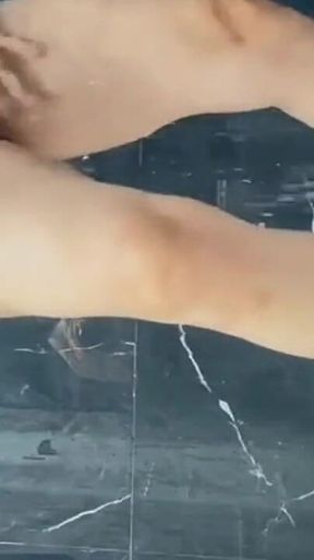 Bathing of Desi Wife in Hotel Bathroom Mms Leak!