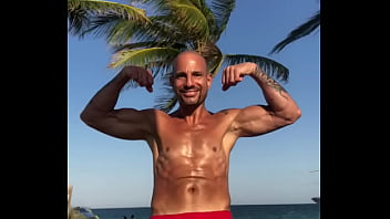 BEACH BODY BRO