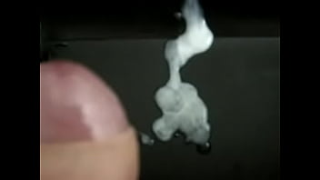 I&#039_m jerking off in a video box !