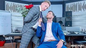 Office Valentine's - MENatPLAY