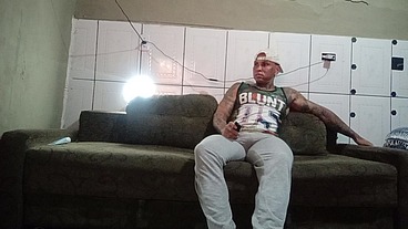 O amigo do meu filho me fudeu pregou a piroca na minha buceta