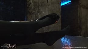 Toe Spreading&smoking