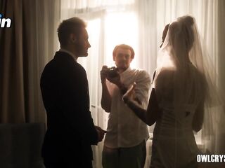 The Luxury Bride is Left Alone with the Photographer and Cheats on Her Groom