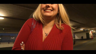 Angel Wickys knackiger Hintern wird von einem riesigen BBC in einer dampfenden POV-Szene durchgenommen