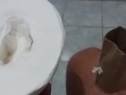Punheta com masturbador criativo!!