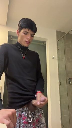 Andreszp Se Masturba En El Hotel Y Su Leche Lo Dice Todo