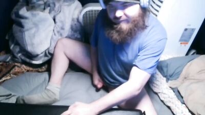 I got horny in the tent and masturbated