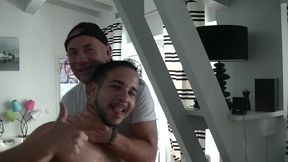 2270 baise au jus dans la piscine par mon potej adore sucer et me faire baiser...