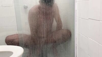 Banho gostoso com o dildo