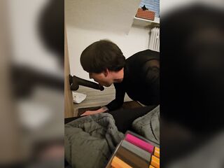 Amateur Sissy Millie practices for a unfathomable mouth