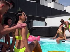 FamilyScrew Mia Trejsi Mini Mitzix And Linda Caprice Part