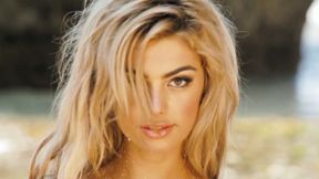 Seductive blond posed and showed horny body