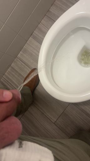 Close-Up Office Piss: Watch Me Let It Out