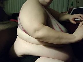 Chill with me! Jiggling BBW Feedee Amber Crystal