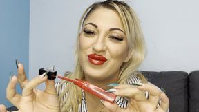 Sexy Milf's burning red kisses