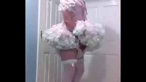Sissyboy Dress Show